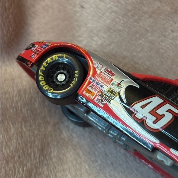 Vintage Hot Wheels Sprint PCS NASCAR #45 Kyle Petty Die Cast Toy Car 2001 - Picture 5 of 12